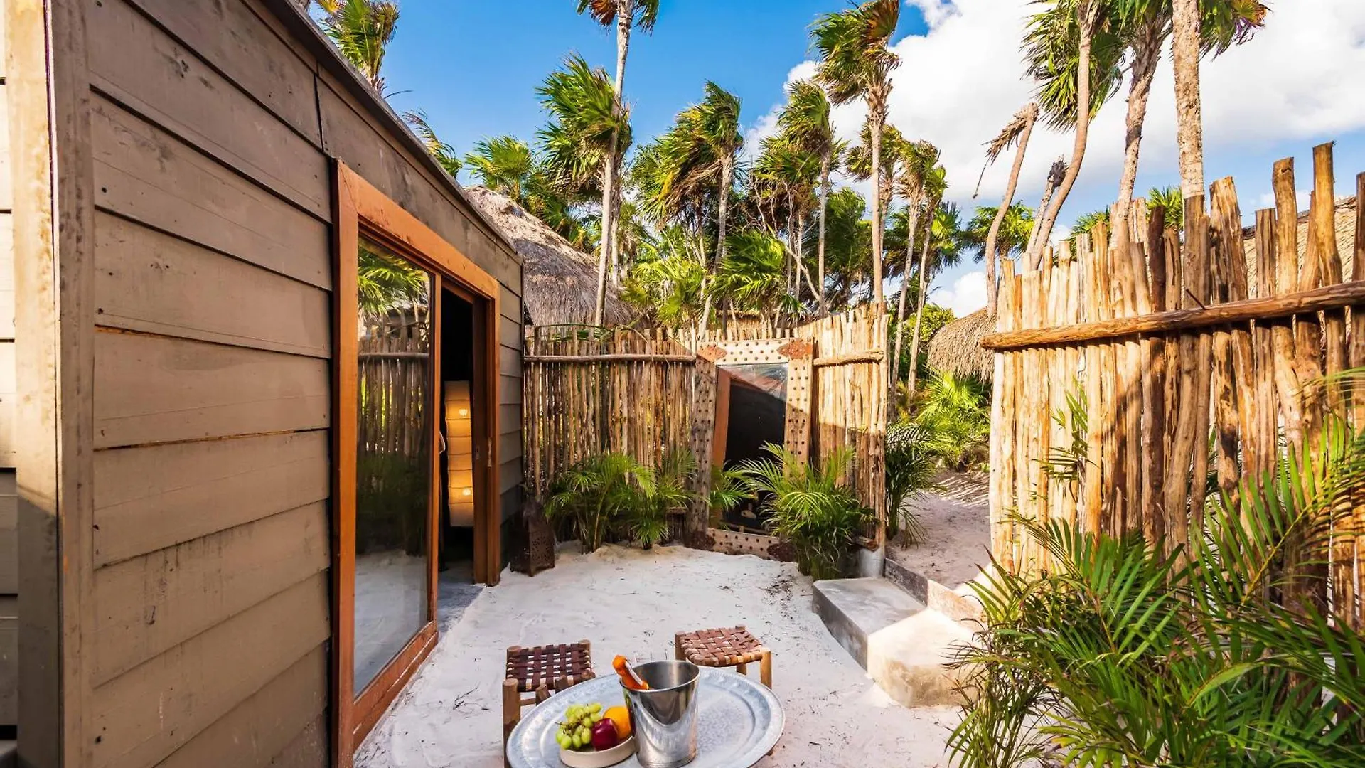 Phoenix Tulum 0*,