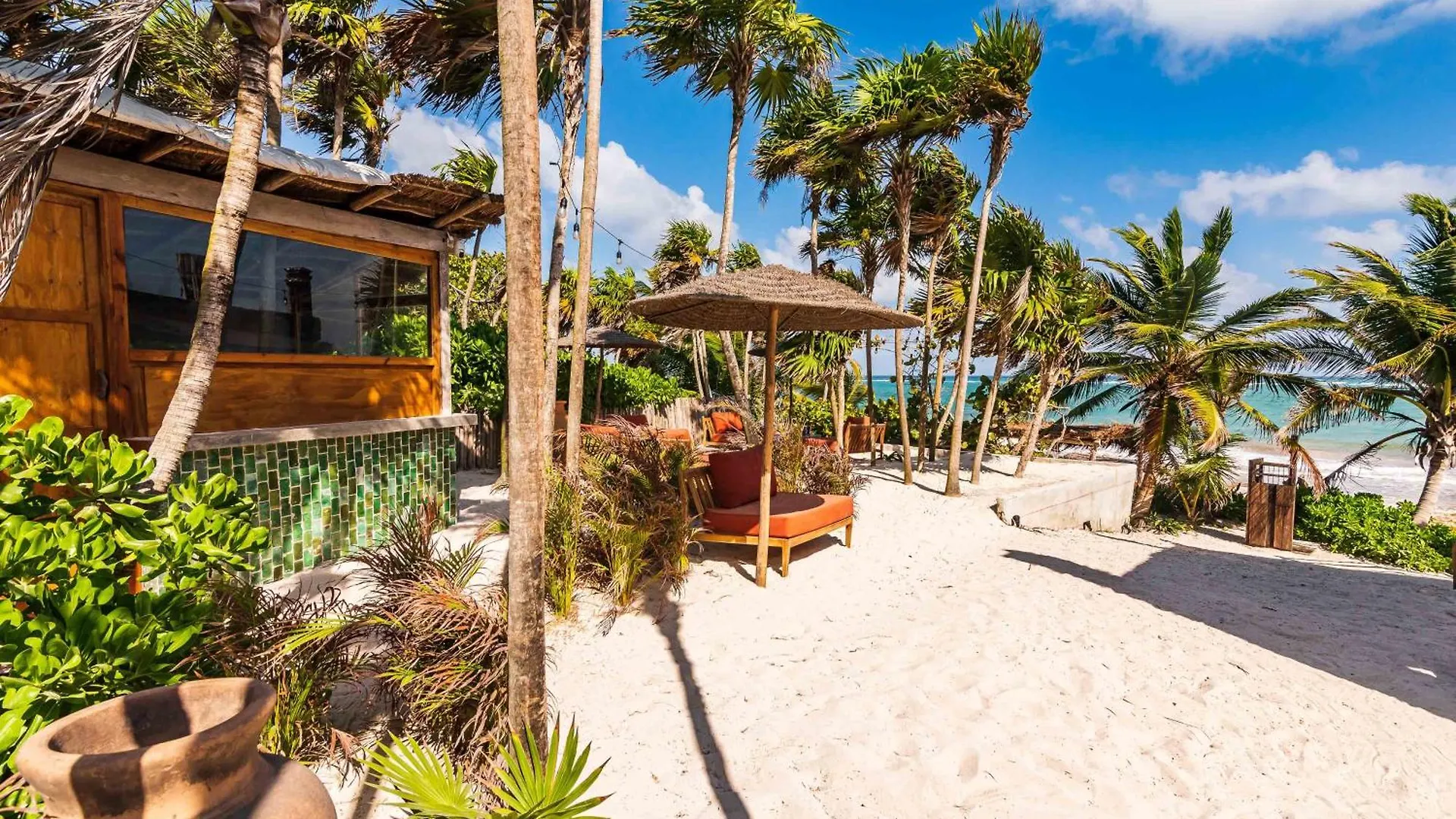 Phoenix Tulum Hotel